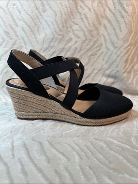 New! Kelly & Katie Kenedy Espadrille Sandal Black Size 8